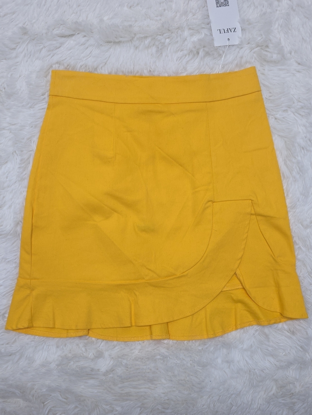 Zaful- Bright Yellow Mini Skirt with Ruffle Hem. Size S. NWT